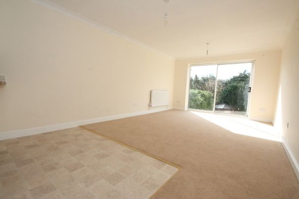 Wych Hill Lane, Woking - Photo 1