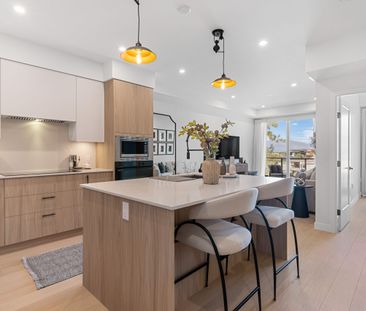 SEASONAL AT ZARA – UTILITIES INCLUDED! - Photo 1