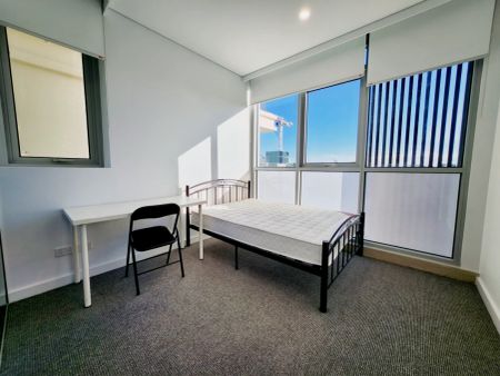 2 bed 2 bath-605 - Photo 4