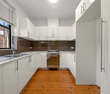 Charming Home with Large Backyard & Lock Up Garage - Photo 5