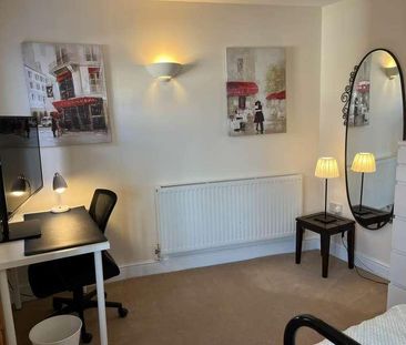 Willowbrook, Great George Street, Godalming, GU7 - Photo 6