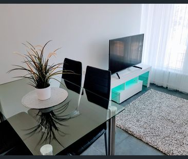 FULLY FURNISHED & CLOSE TO THE BEACH - Photo 4