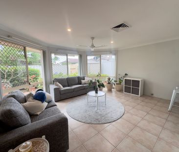 Three Bedroom Residence - Photo 4