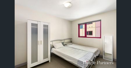 CENTRAL LEAFY CARLTON LOCATION! - Photo 5