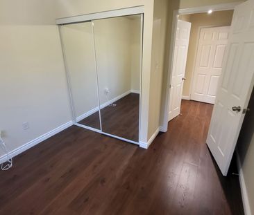 For Lease - 5035 Oscar Peterson Boulevard Unit# 82, Mississauga, On... - Photo 3