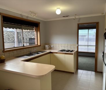 17 Arden Avenue, Devonport TAS 7310 - Photo 6