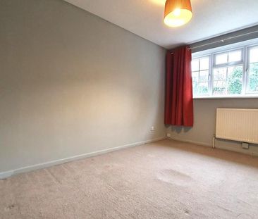 2 bedroom semi-detached house to rent - Photo 3