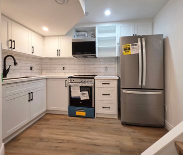 For Lease - 16 Wyvern Road Unit# Basement B, Toronto, Ontario - Photo 4