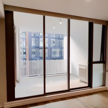 6 Sonny Leonard St, Sydney - Photo 4