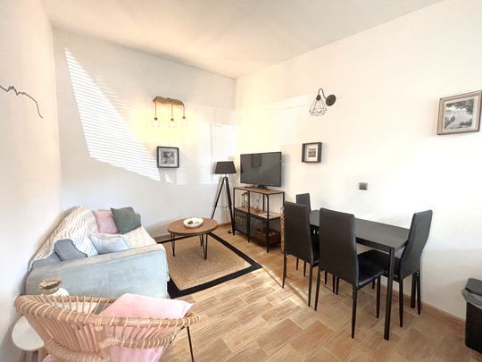 Location Appartement 1 pièce 28m² CASSIS 13260 - Photo 1