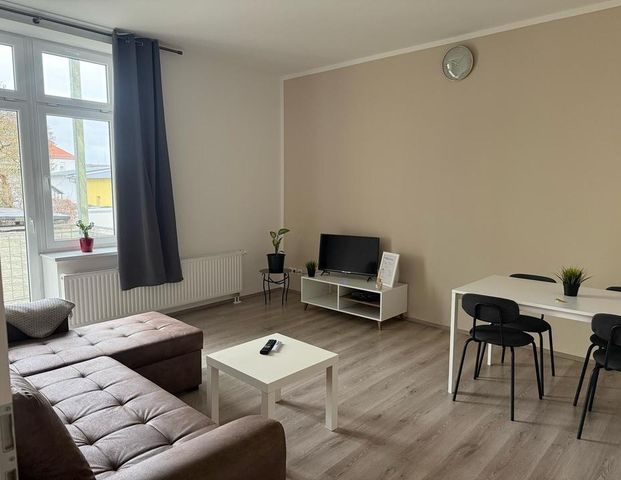 2 Raum Wohnung mit Balkon in 06112 Halle - Photo 1