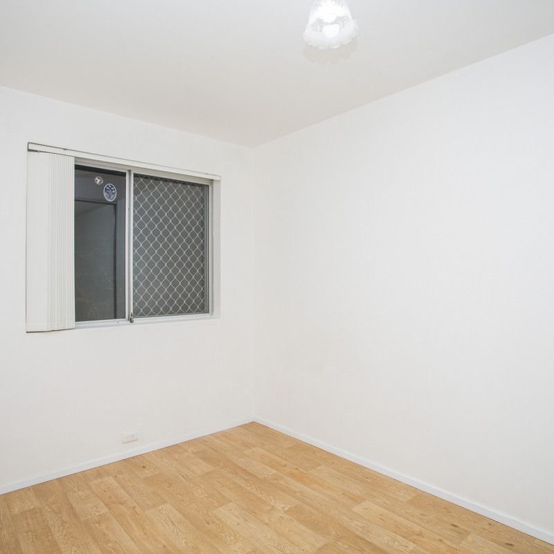 2x1 Gem in Perfect Location! - Photo 1