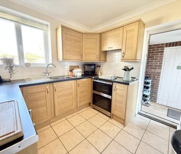 2 bedroom detached bungalow to rent - Photo 6
