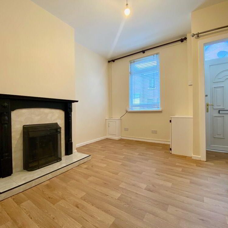 20 Symons Street, Belfast, BT12 6GA - Photo 1