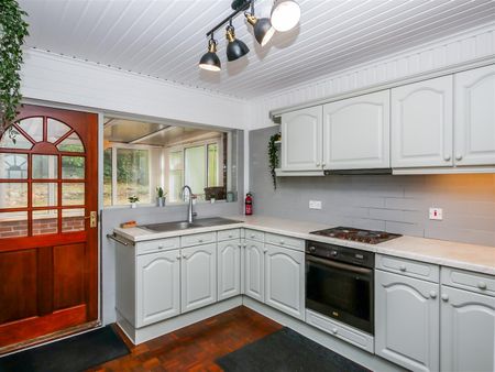 12 Beechill Park East, Saintfield Road, - Photo 4