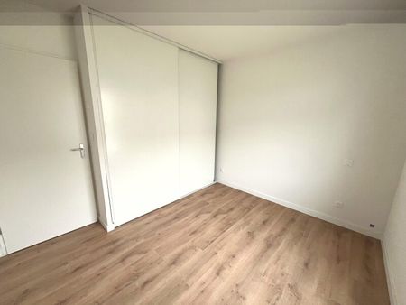 Location Appartement 3 pièces 63m² BRUGUIERES 31150 - Photo 3