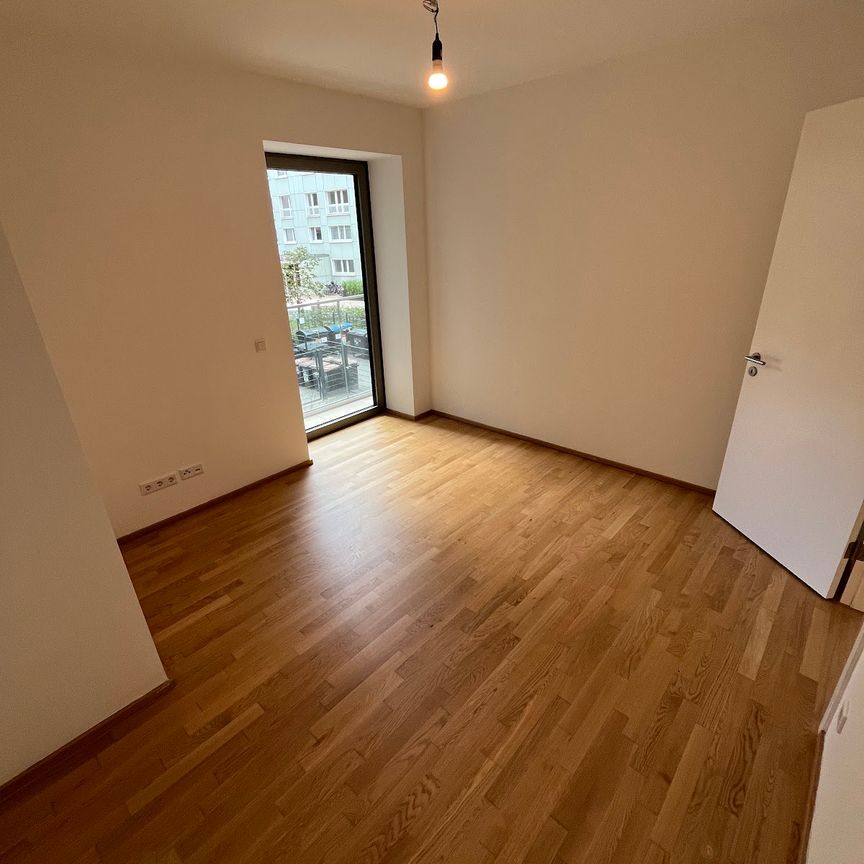 Wunderschön mit Einbauküche in der Nähe vom Volkspark Friedrichshain! - Photo 1