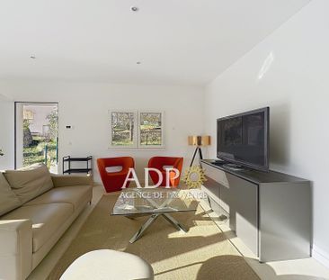 Location Maison 4 pièces 128m² CHATEAUNEUF GRASSE 06740 - Photo 1