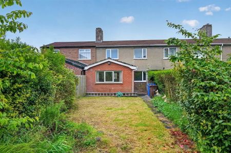 11 Thornhill Parade, Belfast, BT5 7AT - Photo 2