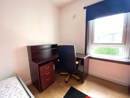 3 Bed Flat, Froghall Place, AB24 - Photo 3