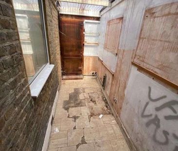 Mitcham Road, London, E6 - Photo 5