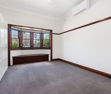 17 Hinkler Street, Mayfield NSW 2304 - House For Rent | Domain - Photo 4