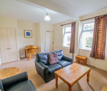 128 Alcuin Avenue - Photo 1