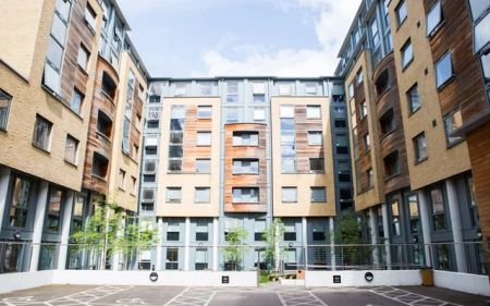 Bronze Studio Courtyard View Upper Level - Photo 5