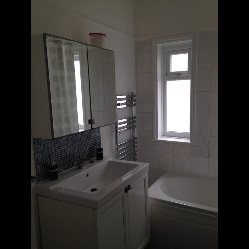 Room in a Shared House, Harefield Rd, CV2 - Photo 1