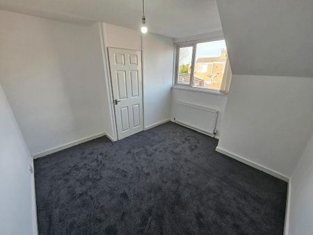 3 bedroom terraced house to rent - Photo 5