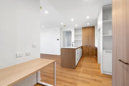 Superb, light filled 2 bedroom residence! - Photo 2