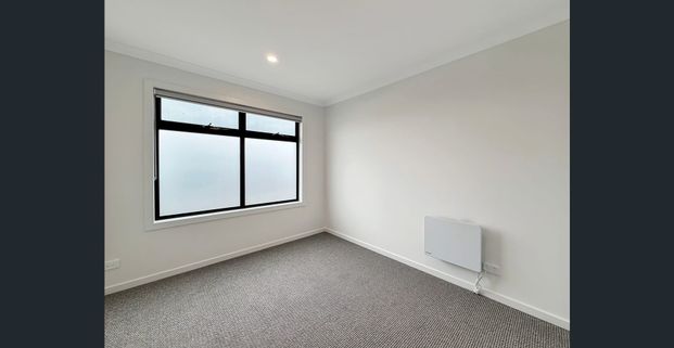 Apply Now! - Photo 1