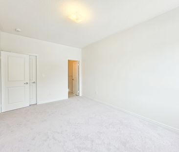 For Lease - 1256 Elizabeth Mackenzie Drive, Pickering, Ontario - Photo 5