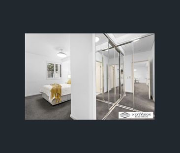 Available 18/4/2026 - Photo 5