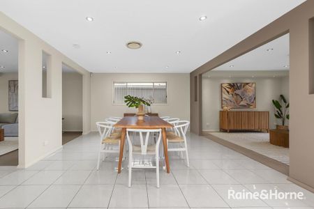 PERFECT FAMILY HOME - Photo 4
