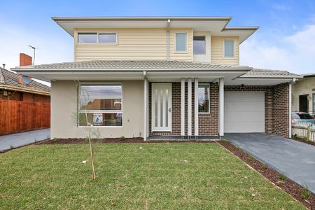 1/24 Heffernan Street, Laverton VIC, Belconnen - Photo 2
