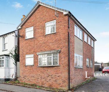 2 bedroom maisonette to rent Chapel Court, Murcott Road East, Whitn... - Photo 2