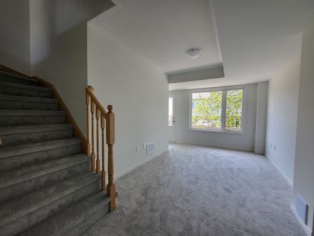 For Lease - 1436 Coral Springs Path, Oshawa, Ontario - Photo 3