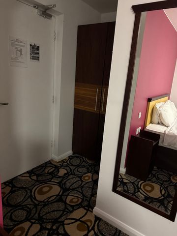 Room 216, SimplyStay Lincoln Road, Skegness, Lincolnshire, PE25 2EA - Photo 5