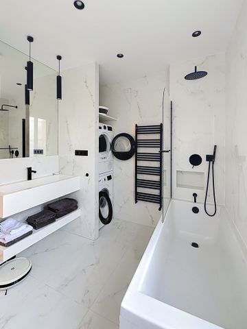Location Appartement 4 pièces 105m² PARIS 16ème - Photo 5