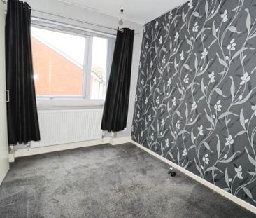 Cornwall Court, Bebington - Photo 2