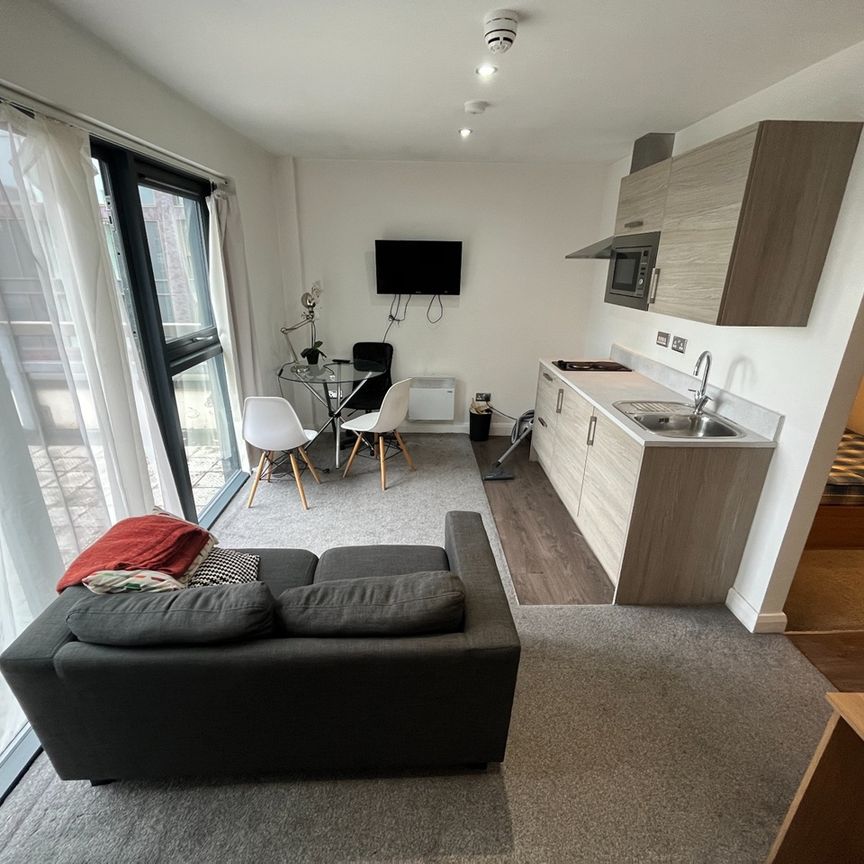 Studio Flat, Bracken House, M1 - Photo 1