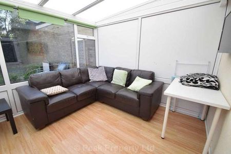 ??students?? All Rooms Available! Student House Share - Salisbury Avenue, Westcliff On Sea, SS0 - Photo 2