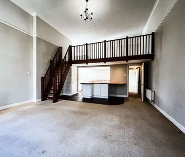 Monro Drive, Guildford, GU2 9PF - Photo 4