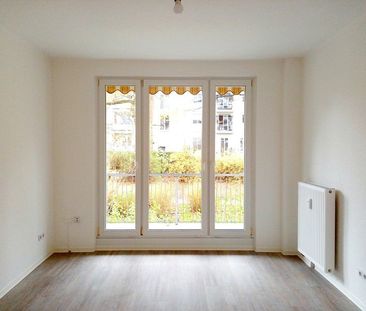 Striesen: Seniorenwohnung mit Wannenbad im Erdgeschoß - Photo 1