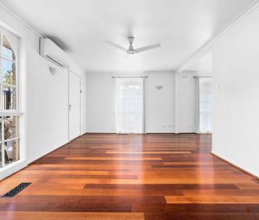 HIGHLY SOUGHT AFTER LOCATION | MINUTES FROM BEACH | SPACIOUS LIVING - Photo 2