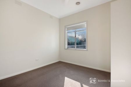 FRESHLY UPDATED FAMILY HOME! - Photo 4