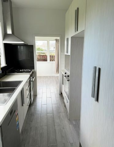 Home in the heart of Manurewa! - Photo 4