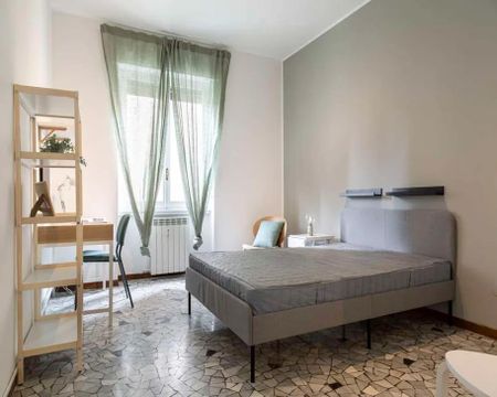 Via Rodolfo Carabelli, Milan, Lombardy 20137 - Photo 3