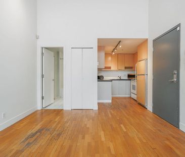 869 Beatty Street loft — Vancouver, BC (1-Bedroom) - 1 Bedroom - Photo 4